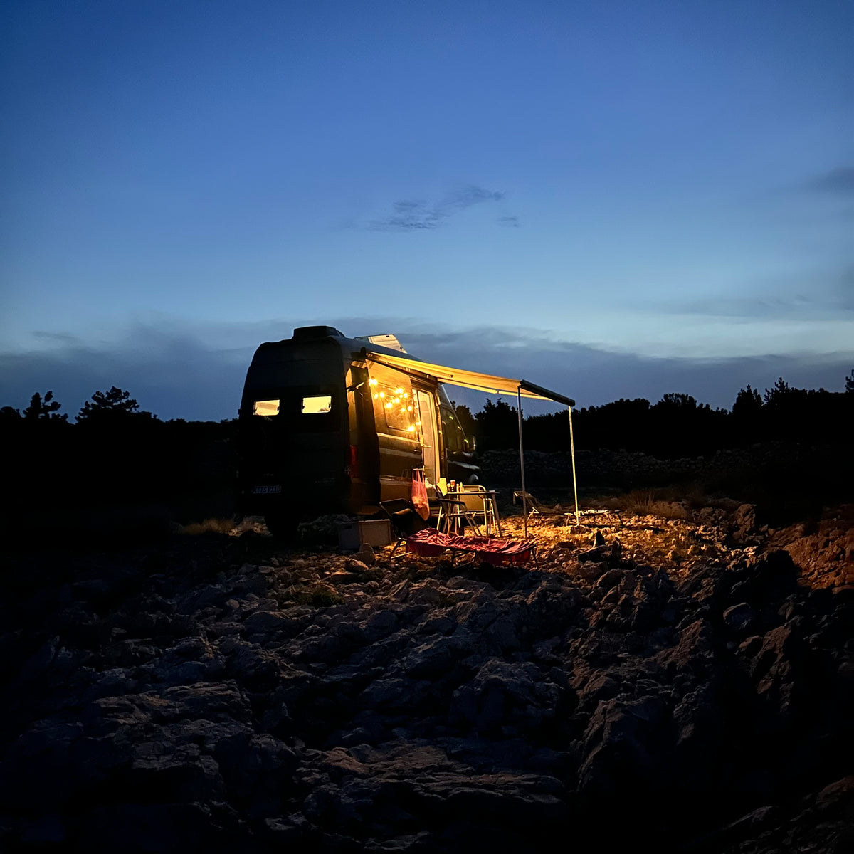 Magnetische Camping Lichterkette mit Solarpanel