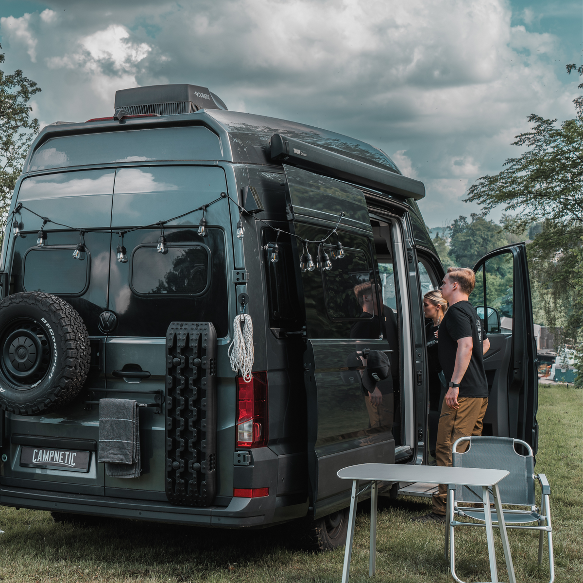 Campnetic Camping Gadgets ohne zu bohren einfach am Camper anbringen